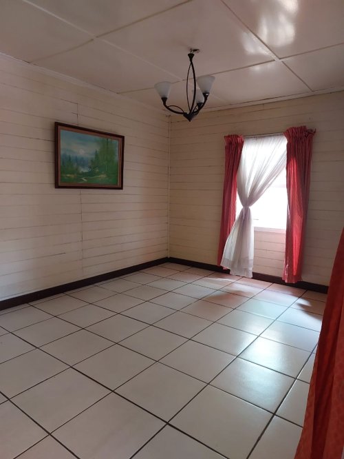 Se Vende como Lote en San José. 