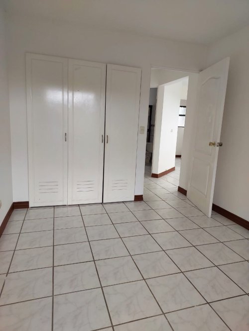 Se Vende Apartamento en Jardines de Moravia.