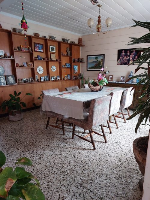 Se Vende como Lote Propiedad en San Antonio de Coronado.